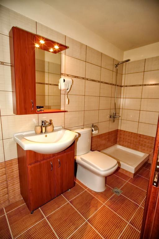 Traditional Apartments Tsikrikonis Mirtofiton エクステリア 写真